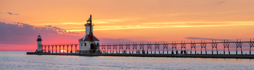 image of Michigan pier on our chiropractic ce online page